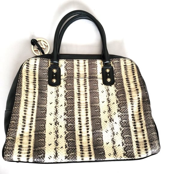 Michael Michael Kors SELMA Black/White Snake Print Leather Tote Bucket Handbag - Picture 4 of 14